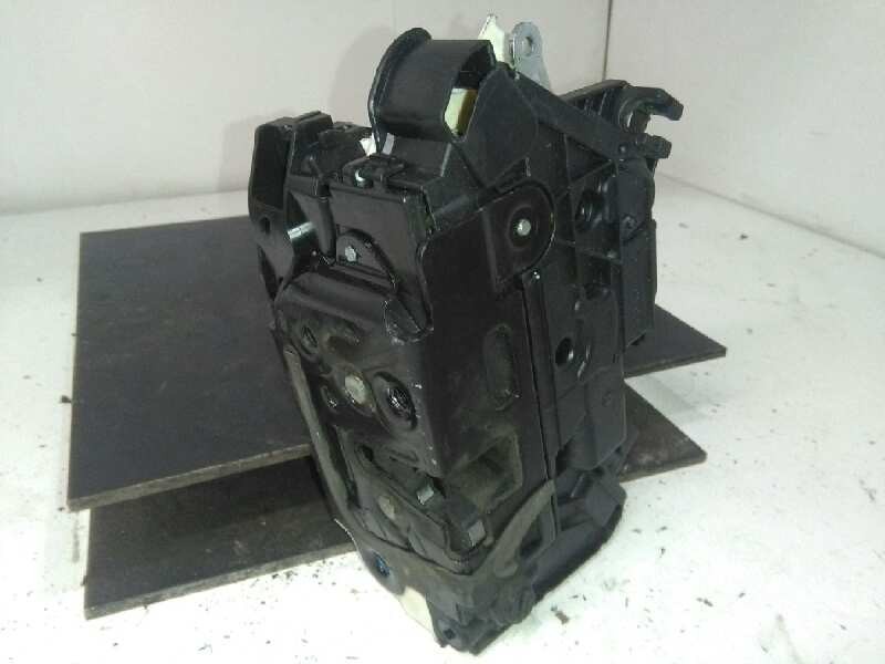 Recambio de cerradura puerta trasera derecha para seat ibiza st (6p8) referencia OEM IAM   5P 6 PINS