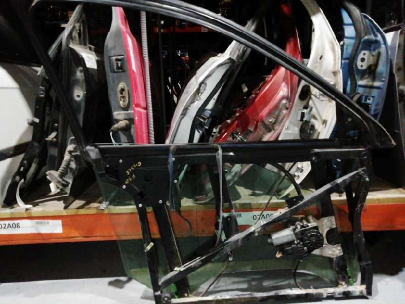 Recambio de elevalunas delantero izquierdo para audi a6 avant (4b5) 2.5 tdi referencia OEM IAM 4B08376397 ELECTRICO 
