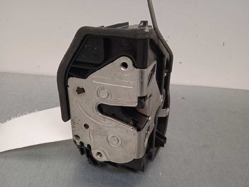 Recambio de cerradura puerta trasera izquierda para bmw x5 (e70) 3.0d referencia OEM IAM 7202147  5 PINS