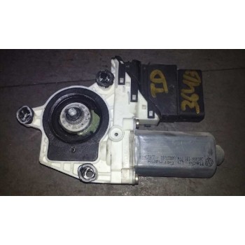 MOTOR ELEVALUNAS TRASERO DERECHO 9776101438202 