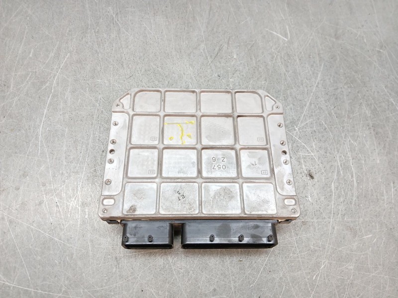 Recambio de centralita motor uce para lexus ct (zwa10_) 200h (zwa10_) referencia OEM IAM 8966176180 2756003272 