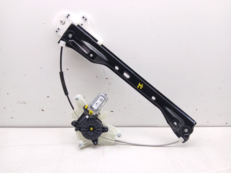 Recambio de elevalunas trasero derecho para omoda 5 referencia OEM IAM 55400969aa  