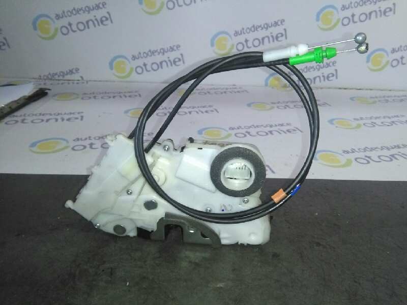Recambio de cerradura puerta delantera derecha para toyota yaris 1.4 turbodiesel cat referencia OEM IAM   6 PIN