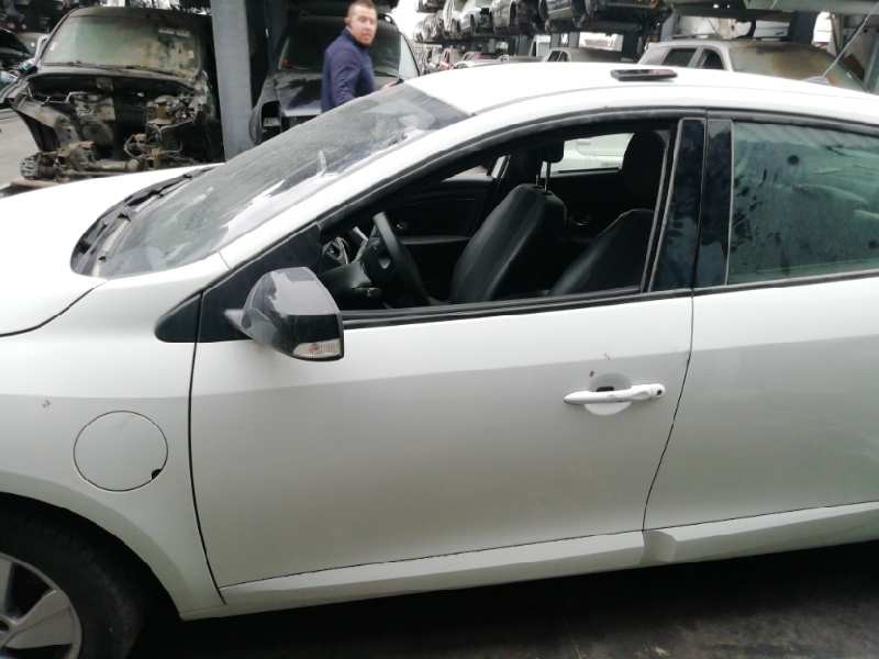 Recambio de puerta delantera izquierda para renault fluence z.e. dynamique referencia OEM IAM   
