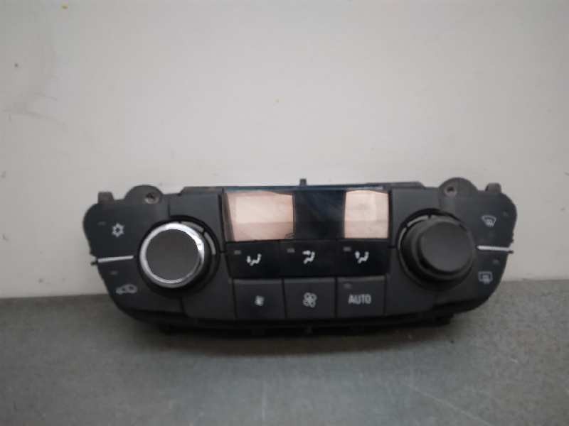Recambio de mando climatizador para opel insignia berlina sport 4x4 referencia OEM IAM 13273097  