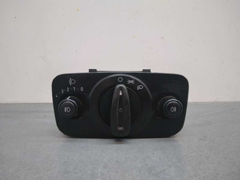 Recambio de mando luces para ford fiesta (cb1) ambiente referencia OEM IAM 18884132  