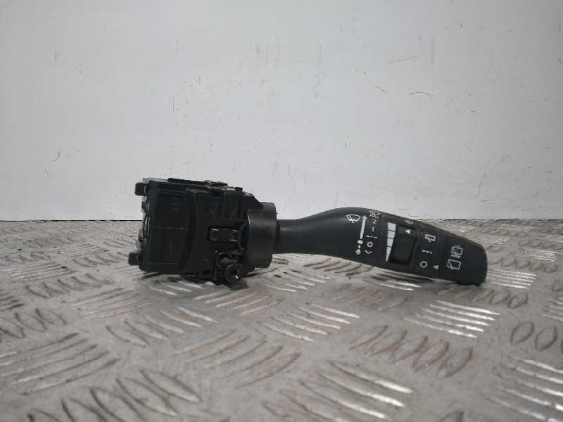 Recambio de mando limpia para kia carens ( ) basic referencia OEM IAM   