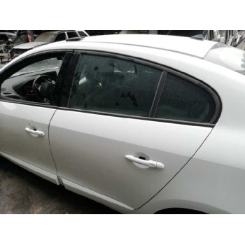 PUERTA TRASERA IZQUIERDA 