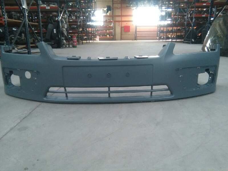 Recambio de paragolpes delantero para ford focus berlina (cap) referencia OEM IAM 1336763 NUEVO 