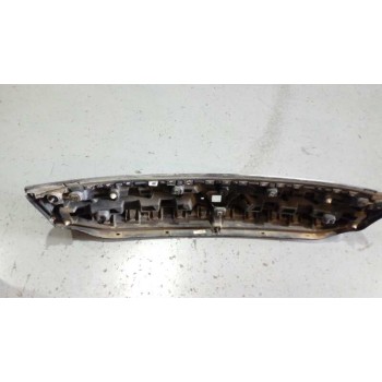 Recambio de moldura para citroën c4 coupe by loeb referencia OEM IAM  PORTON TRA INFERIOR NEGRO