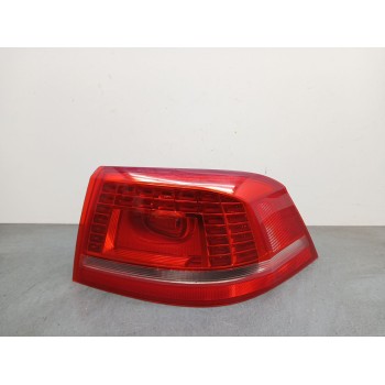 PILOTO TRASERO DERECHO 