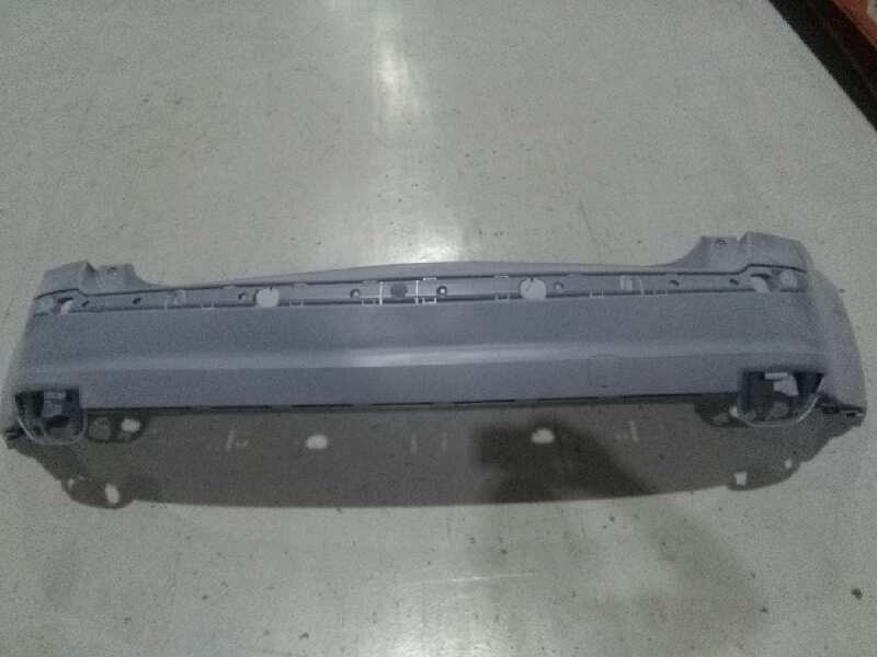 Recambio de paragolpes trasero para ford focus berlina (cap) referencia OEM IAM 1336747 NUEVO 3/5 PUERTAS