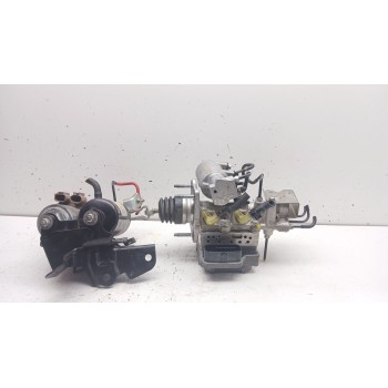 Recambio de abs para toyota yaris hybrid active referencia OEM IAM 4727047030  