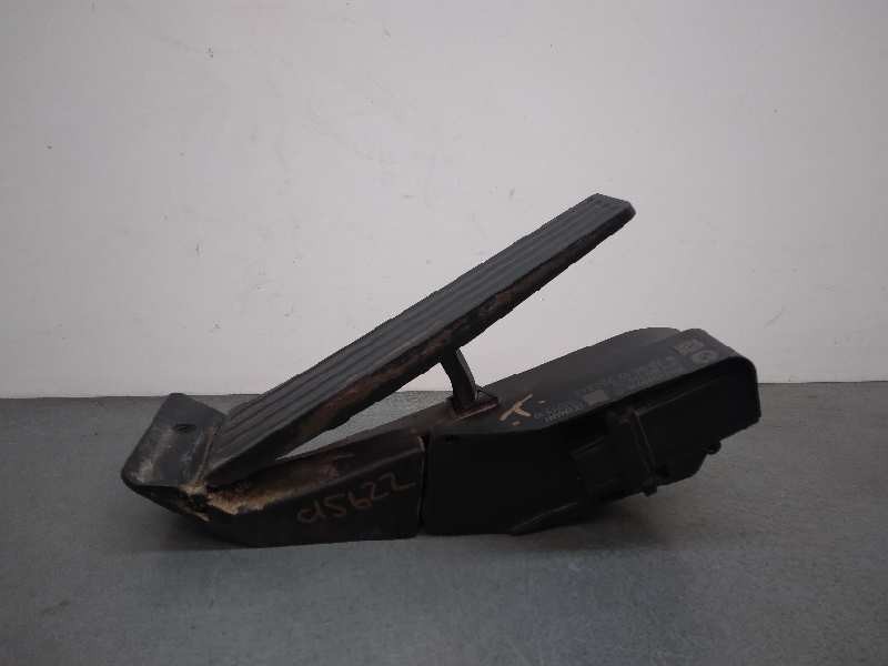 Recambio de potenciometro pedal para bmw serie 1 berlina (e81/e87) 118d referencia OEM IAM 3542677093501 35426770935 677093501