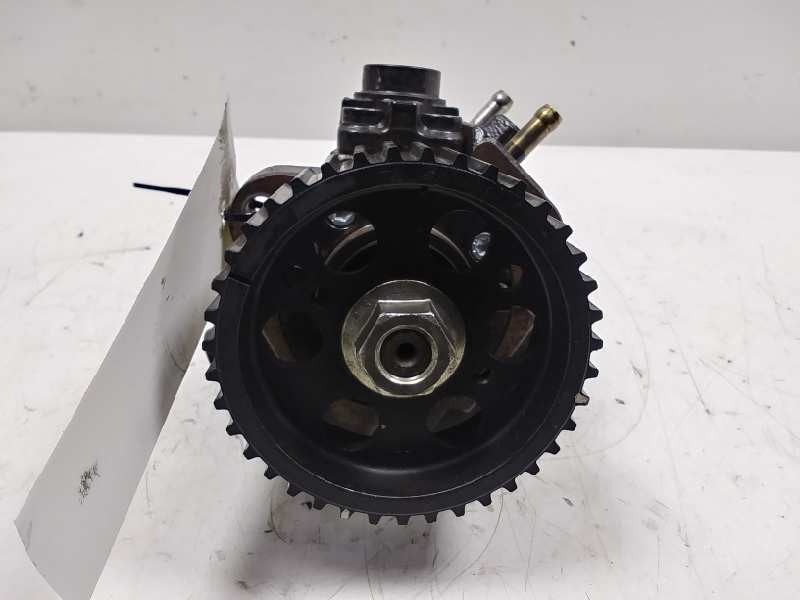 Recambio de bomba inyeccion para opel insignia berlina 2.0 cdti cat referencia OEM IAM 0445010193  