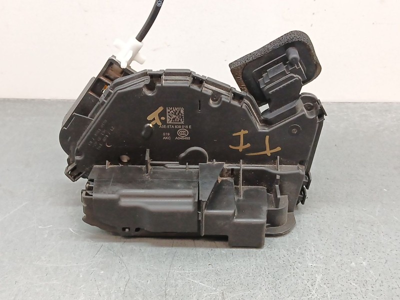 Recambio de cerradura puerta trasera izquierda para skoda superb (3v3) 2.0 tdi referencia OEM IAM a5e5ta839015e 7 pines 