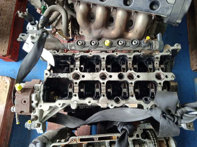 Recambio de motor casco para nissan qashqai (j10) tekna referencia OEM IAM M9R832 CASCO 