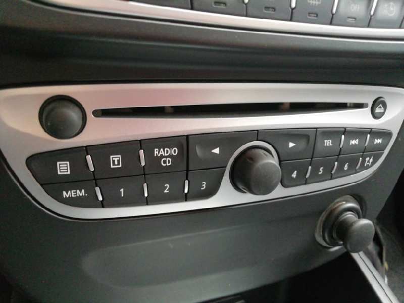 Recambio de sistema audio / radio cd para renault fluence z.e. dynamique referencia OEM IAM   