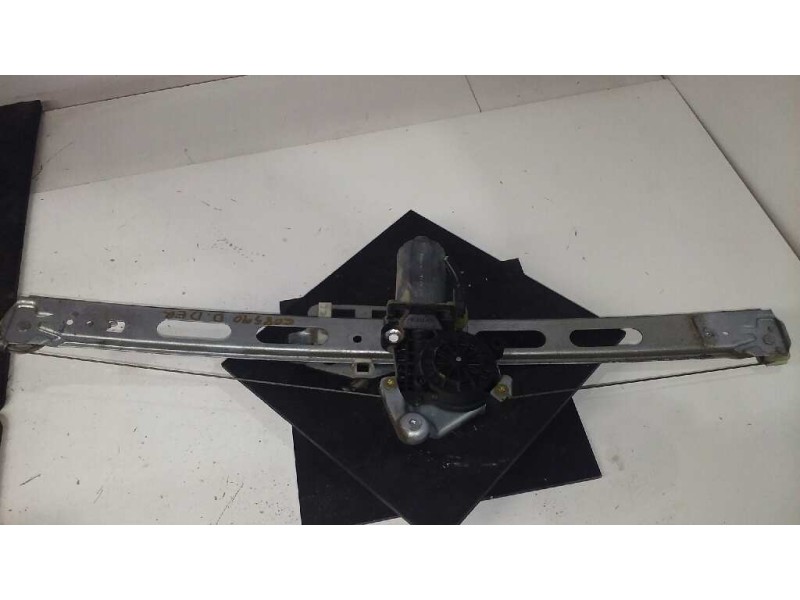 Recambio de elevalunas delantero derecho para mercedes-benz clase a (w168) 140 (168.031) referencia OEM IAM 191744XXX  2 PINS