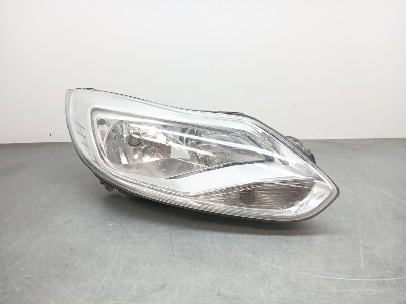 Recambio de faro derecho para ford focus iii turnier 1.6 tdci referencia OEM IAM BM5113W029AL  