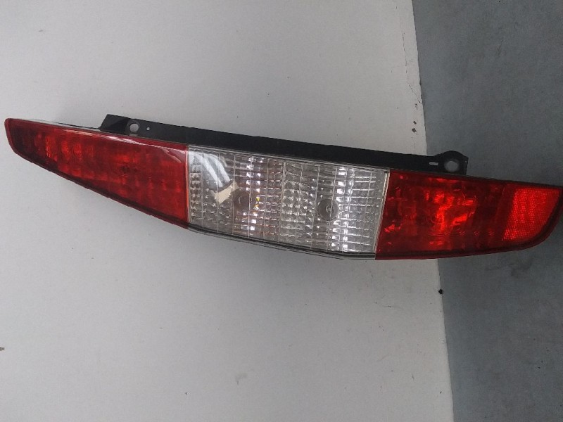 Recambio de piloto trasero izquierdo para fiat doblo (119) 1.9 jtd sx referencia OEM IAM 40610748  