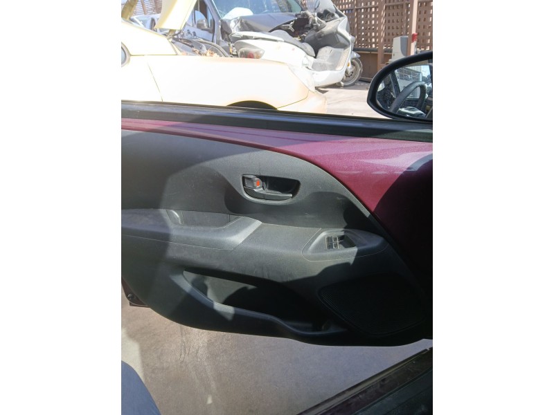 Recambio de guarnecido puerta delantera izquierda para peugeot 108 1.2 referencia OEM IAM   