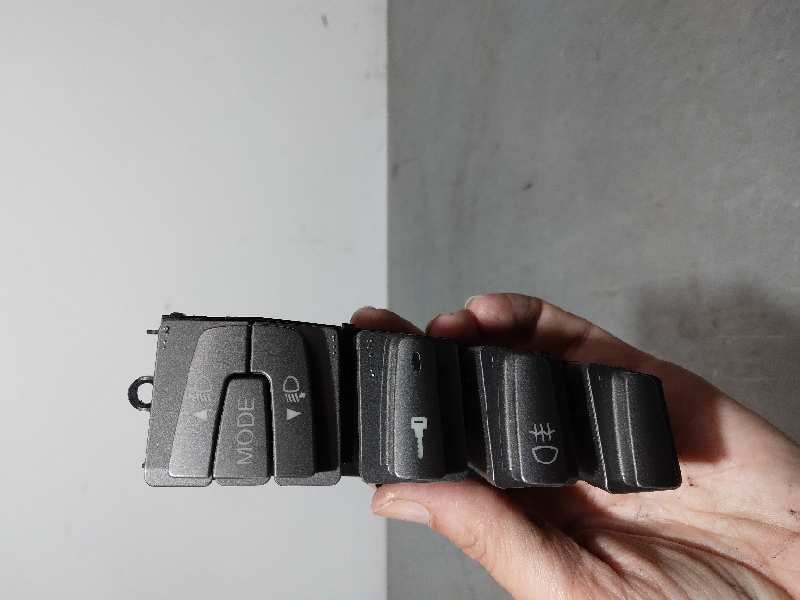 Recambio de interruptor para fiat bravo (198) 1.4 16v cat referencia OEM IAM S/R  