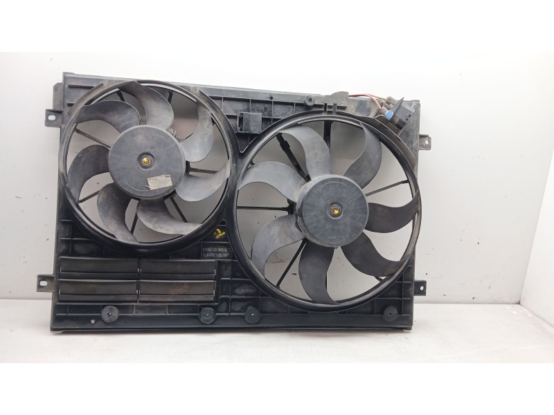 Recambio de electroventilador para seat leon (1p1) 2.0 tdi 16v referencia OEM IAM 1k0121205ab  