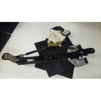 ELEVALUNAS TRASERO DERECHO 18 PINS