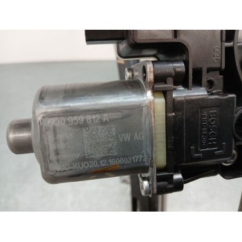 Recambio de elevalunas trasero derecho para skoda superb (3v3) 2.0 tdi referencia OEM IAM 0130822724 5q0959812a 5 pines