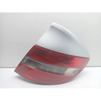 PILOTO TRASERO DERECHO 2038205264 a2038205264 