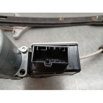Recambio de elevalunas trasero derecho para skoda superb (3v3) 2.0 tdi referencia OEM IAM 0130822724 5q0959812a 5 pines