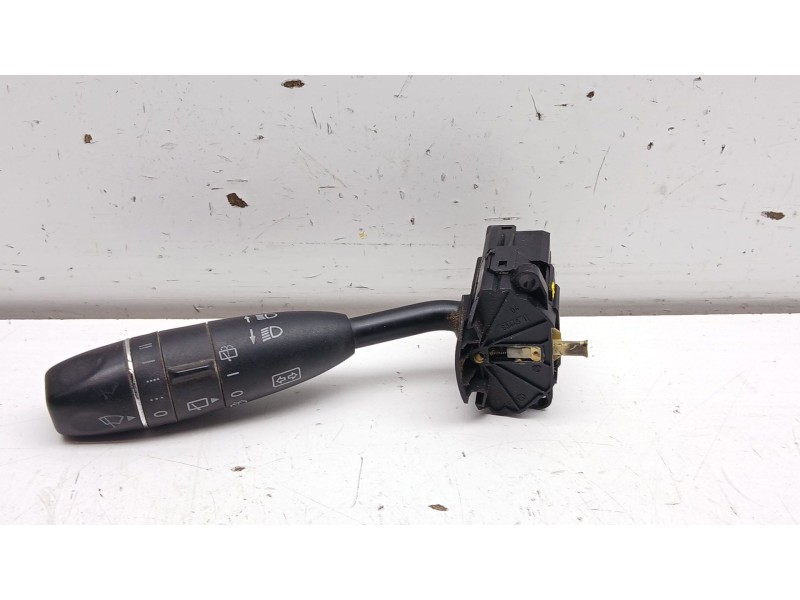 Recambio de mando limpia para mercedes-benz clase m (w164) 4.0 cdi referencia OEM IAM a1645400144  