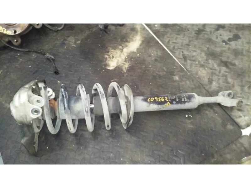 Recambio de amortiguador delantero derecho para audi a4 berlina (b5) 1.8 referencia OEM IAM 8D0413031AC  