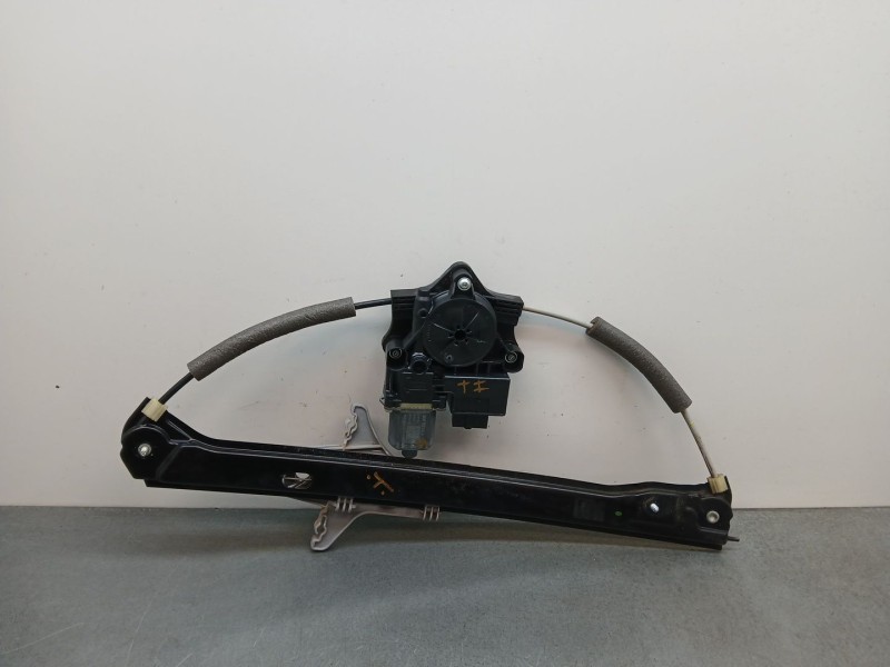 Recambio de elevalunas trasero izquierdo para skoda superb (3v3) 2.0 tdi referencia OEM IAM 5q0959811a 5 pines 