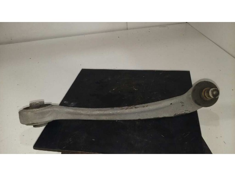 Recambio de brazo suspension superior delantero derecho para audi a4 berlina (b5) 1.8 referencia OEM IAM   
