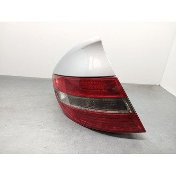 PILOTO TRASERO IZQUIERDO 2038205164 