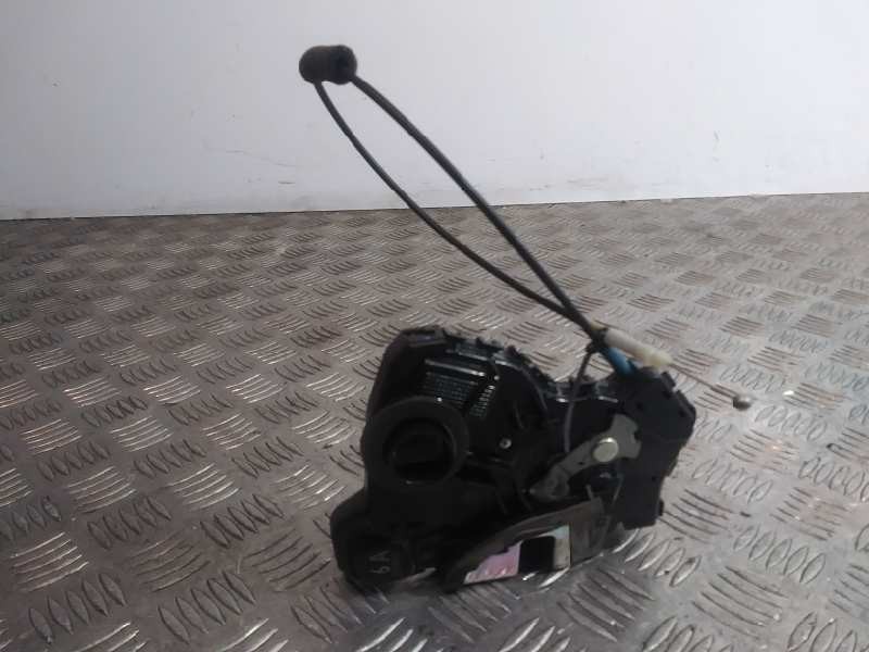 Recambio de cerradura puerta delantera izquierda para lexus ct 200h referencia OEM IAM A046698  