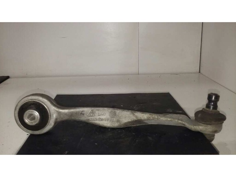 Recambio de brazo suspension superior delantero derecho para audi a4 berlina (b5) 1.8 referencia OEM IAM 4D0407512G  CURVO