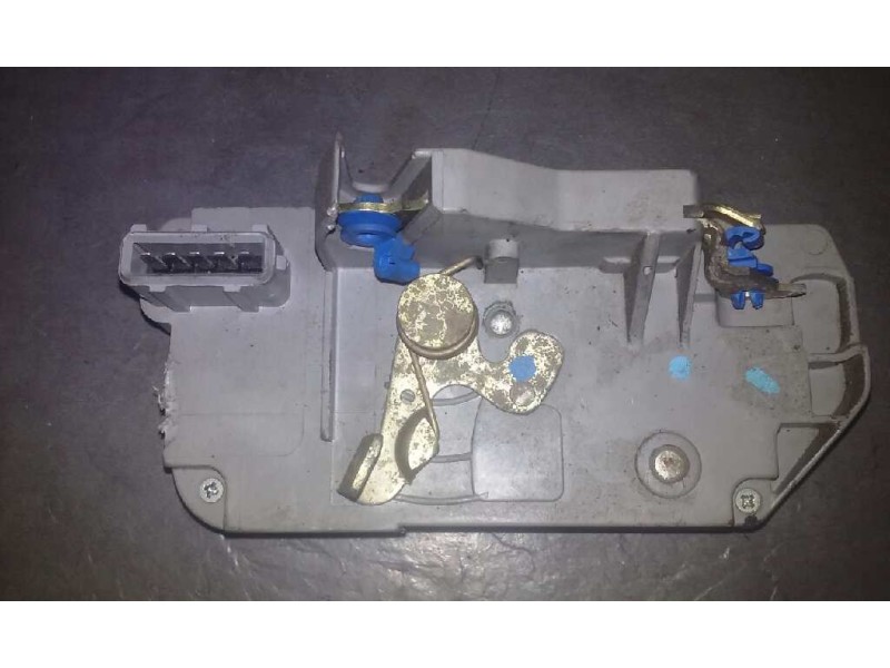 Recambio de cerradura puerta trasera derecha para citroën xantia berlina 1.6 sx referencia OEM IAM   5PIN