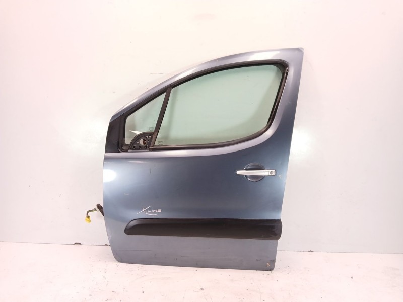 Recambio de puerta delantera izquierda para peugeot partner tepee 1.6 hdi 90 4x4 referencia OEM IAM 9002Z3  