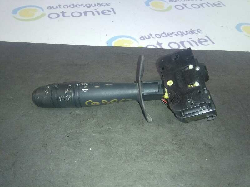 Recambio de mando intermitentes para renault clio ii fase i (b/cbo) 1.2 alize referencia OEM IAM   