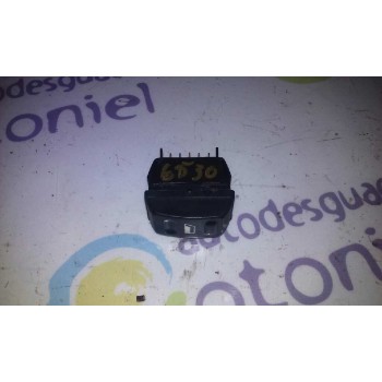 MANDO ELEVALUNAS TRASERO IZQUIERDO 