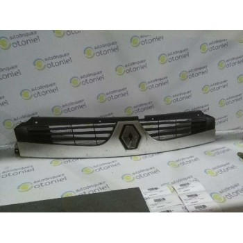 REJILLA DELANTERA BLANCA