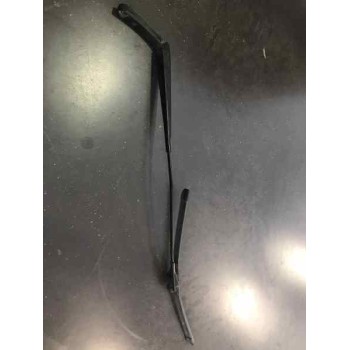 BRAZO LIMPIA DELANTERO DERECHO 