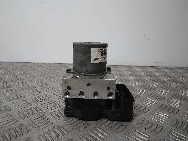 Recambio de abs para kia carens ( ) basic referencia OEM IAM 58910A4410  