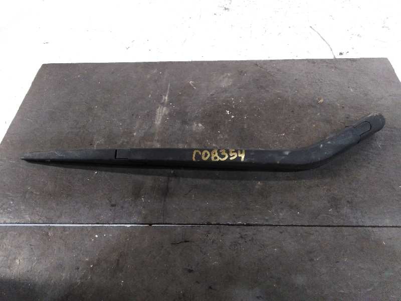 Recambio de brazo limpia trasero para hyundai i20 classic referencia OEM IAM   