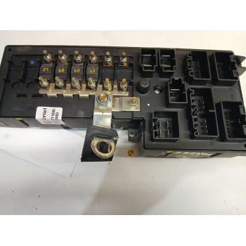 CAJA RELES / FUSIBLES 518322110 