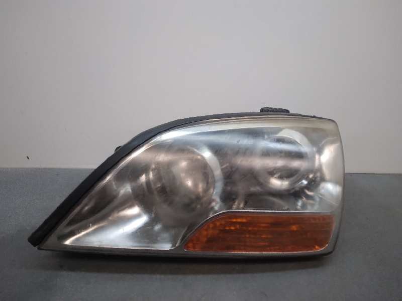 Recambio de faro izquierdo para kia sorento 2.5 crdi active referencia OEM IAM 921013E5XX 2 SERIE 