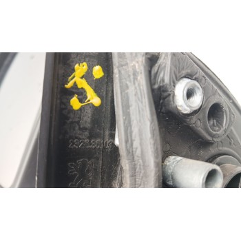 Recambio de retrovisor izquierdo para peugeot partner tepee 1.6 hdi 90 4x4 referencia OEM IAM 232636103  